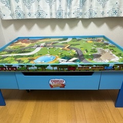 機関車トーマス　プレイテーブル　プラレールセット　クリスマスセールの画像