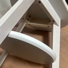 ホワイトサイドテーブルの画像