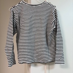 GU  ボーダートップスの画像