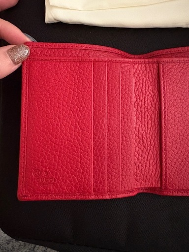 新品未使用品 グッチ GUCCI 三つ折り財布箱付き