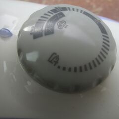 ☆ニトリ NITORI ES-140 コードレススチームアイロン 使いやすい◆ピシっとしわ伸ばしの画像