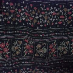 日本製 黒の花柄長袖 トップス （サンレディールック）お譲りします。の画像