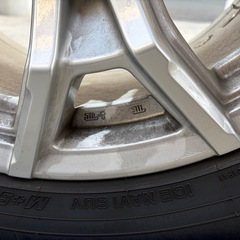 
スタッドレスタイヤ　ホイール付き　プラドの画像