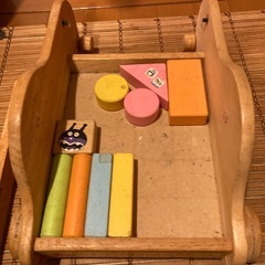 アンパンマンの押しぐるまと積木　あと6日の画像