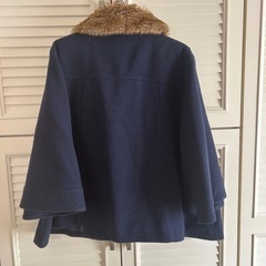 ファー付きポンチョコート ケープ　ネイビーの画像