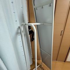 全身鏡の画像