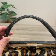 POTIOR ヒョウ柄バッグ　ショルダー付きの画像