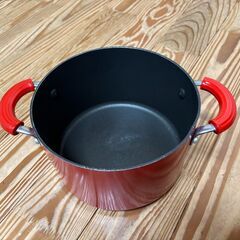 フッ素加工両手鍋（中古）の画像