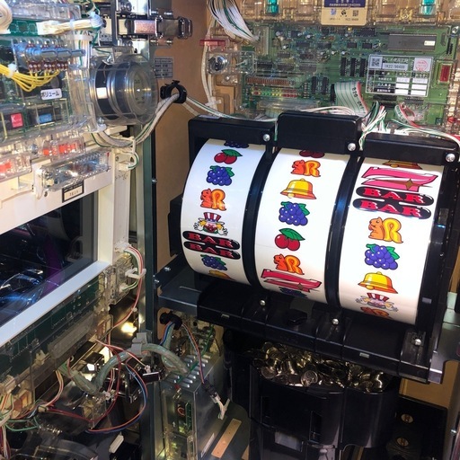 ハッピージャグラーVII パチスロ実機 (無名) 粟生津のその他の中古