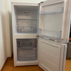 MAXZEN冷蔵庫ホワイト121Lの画像