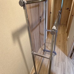 ハンガーラック
の画像