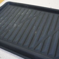 ミニバン　後部座席　汎用立体フロアマット　横125ｃｍ　縦40ｃｍの画像