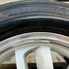 ハイエース用タイヤホイールの画像