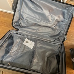 キャリーケース（ほとんど新品）の画像