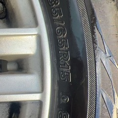 美品スタッドレスタイヤの画像