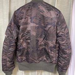 ALPHA INDUSTRIES アルファインダストリーズ カモ柄 MA-1 フライトジャケット ナイロンジャケット 中綿 カーキの画像