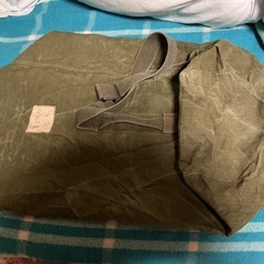 ダッフルバッグ🪖オリーブグリーン中古品の画像