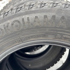 スタッドレス　　タイヤ4本の画像