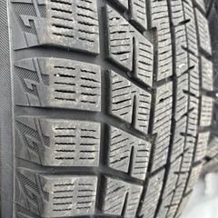 スタッドレス　　タイヤ4本の画像