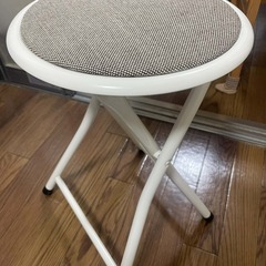折りたたみ椅子
