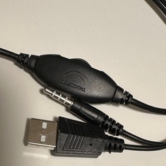 マイク付きヘッドフォンの画像