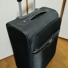 スーツケースの画像