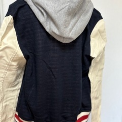 フード付きジャケットの画像