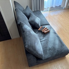 【定価約11万円】大型グレーソファ｜ローソファ可｜クッション付｜早い者勝ちの画像