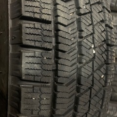 値下げしました‼️ブリヂストン　タイヤのみ　2021年製　スタッドレスタイヤ　165/70-14 VRX 2 の画像
