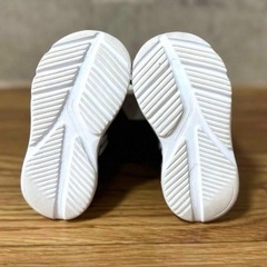 【美品】adidas ブラック スニーカー 14.0cmの画像