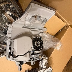 ハイエース 純正LEDヘッドライトの画像