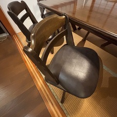 大きなテーブルセットの画像