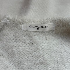 白ふわふわロングカーデの画像