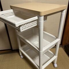 【Amazon3580円】山善(YAMAZEN) ワゴン 引き出し付き サイドワゴン 3段 バスケット付き サイドテーブル 幅45.5×奥行29.5×高さ74.5cm ウッドスタイル キッチン 洗面所 収納 カンタン組立 ホワイト FBW-7550(WH)の画像