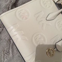 Michael Korの画像