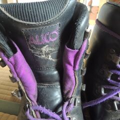 テレマークスキー用靴の画像