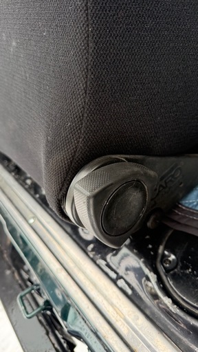レカロRECARO sr3