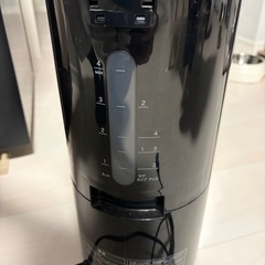 siroca　コーン式 コーヒーメーカー ブラック/カッパーブラウン SC-C123 [全自動 /ミル付き]の画像