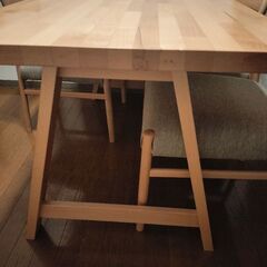 ニトリダイニングセット テーブル＋椅子3脚の画像