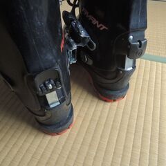 山スキー靴の画像