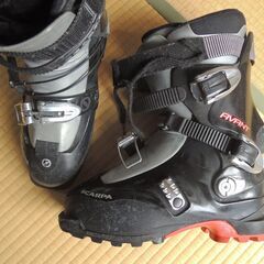 山スキー靴の画像