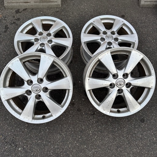 A-4 ホイール タイヤ 4本セット トヨタ TOYOTA 5穴 J DOT 17×7J 50 Y2