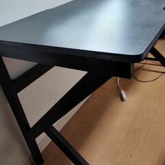 ワーキングデスク　パソコン作業机の画像