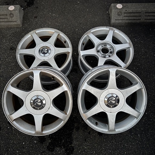 A-6 ホイール タイヤ 4本セット 1つセンターキャップなし 15×61/2J 15×6.5J VIA690KG