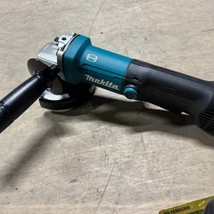 【美品】ディスクグラインダ　マキタ　GA5060の画像