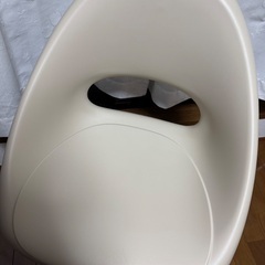 【美品】IKEA LOEBERGET オフィスチェア クリーム色の画像