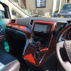 トヨタヴェルファイア・平成22年式・2400CC・7人乗・自動車本体の画像