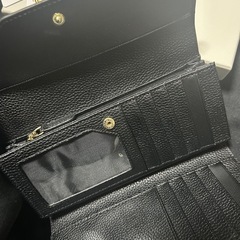 ヴィヴィアン長財布*の画像