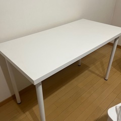 IKEA 机　デスクの画像