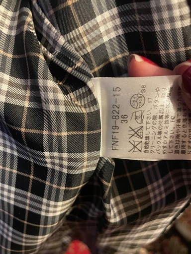BURBERRY BLUE LABEL ウールコート プリーツ 裏地チェック